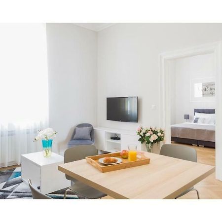 White Rose Apartment Загреб Екстериор снимка
