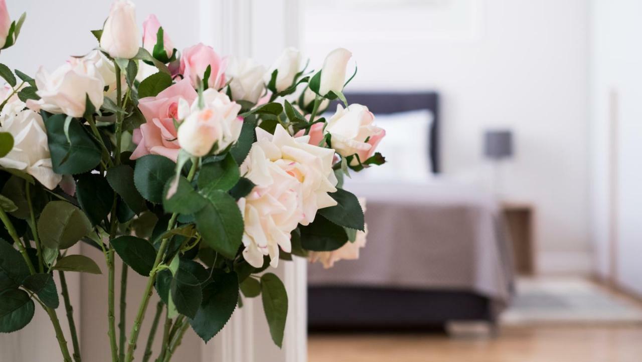 White Rose Apartment Загреб Екстериор снимка