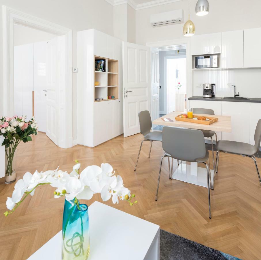 White Rose Apartment Загреб Екстериор снимка